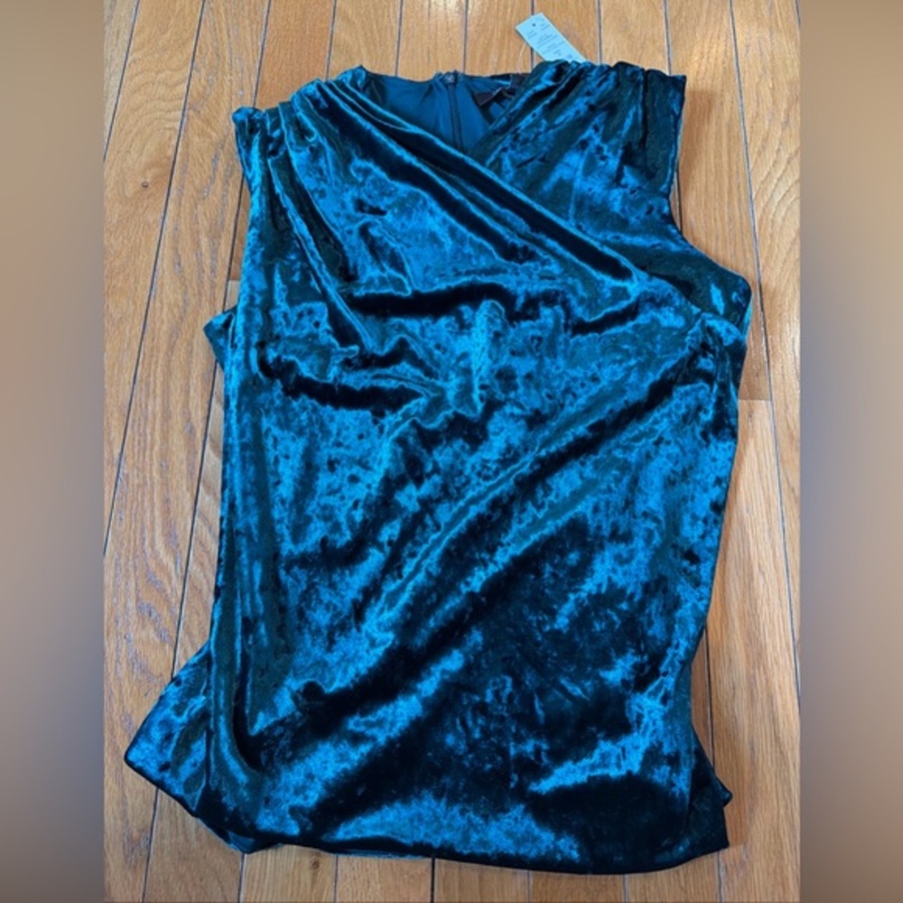 NWT New White House Black Market Crushed Velvet Shell Stretch Tank Top Sz Small